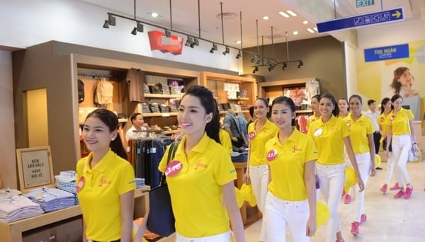 Cùng các người đẹp Hoa hậu Hoàn Vũ vui chơi tại Nha Trang